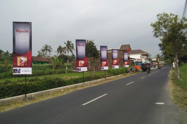 Standing Banner Jogja Rontek Jogja  reklame jogja