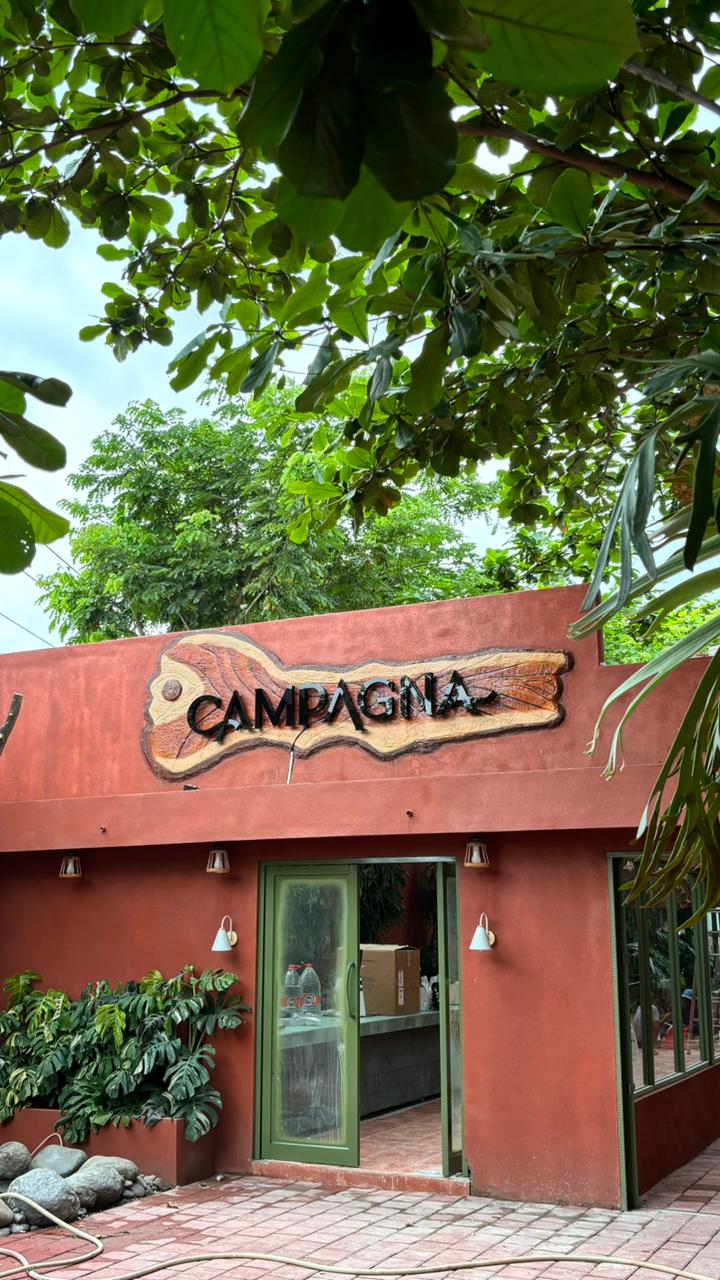 huruf timbul akrilik