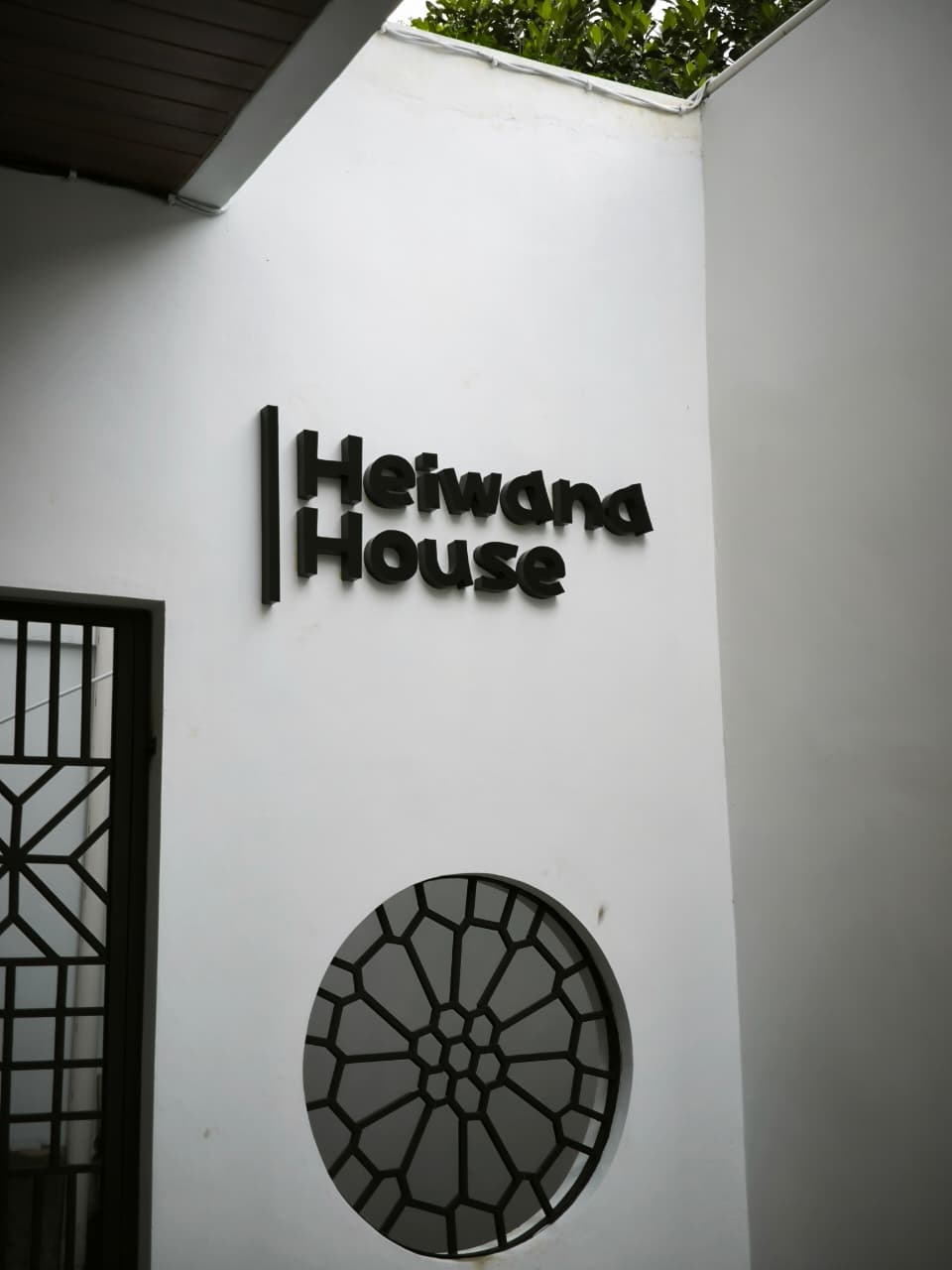 huruf timbul galvanis